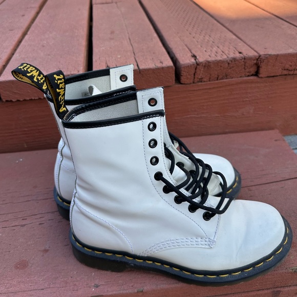 WHITE leather Dr. Martens 1460 lace up boots - good condition - size US 7 L - Picture 3 of 16